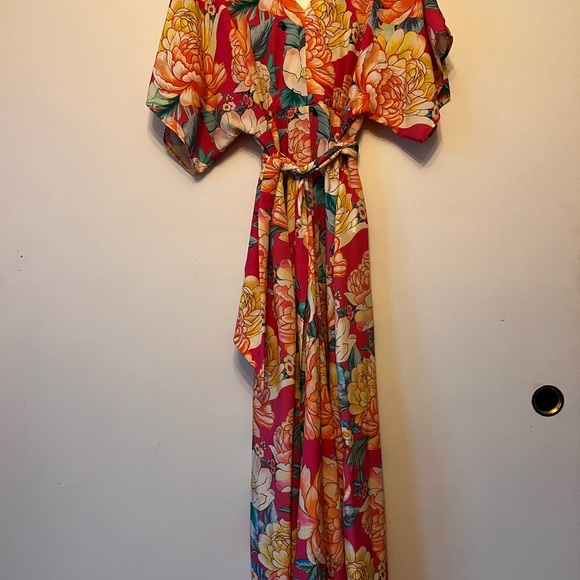 FARM Rio romper size medium - Picture 2 of 3